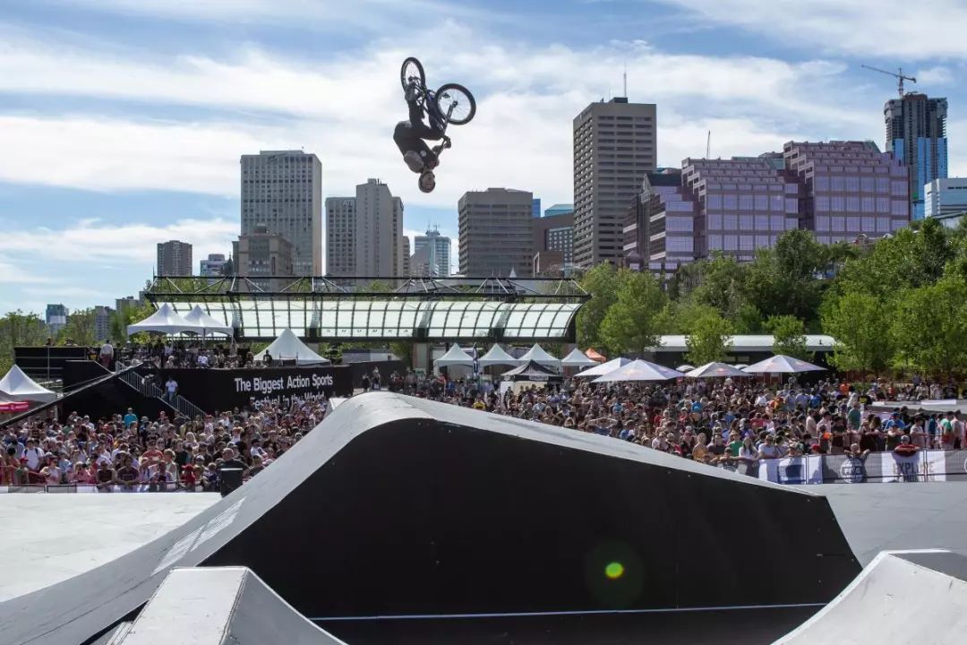 开云体育平台APP-关于GEN碾压V5，Knight开启传奇时刻强强对话成都决赛之夜，成为赛场最大亮点的信息