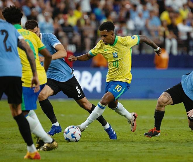 意大利完胜乌拉圭，罗德里戈爆发神勇的简单介绍