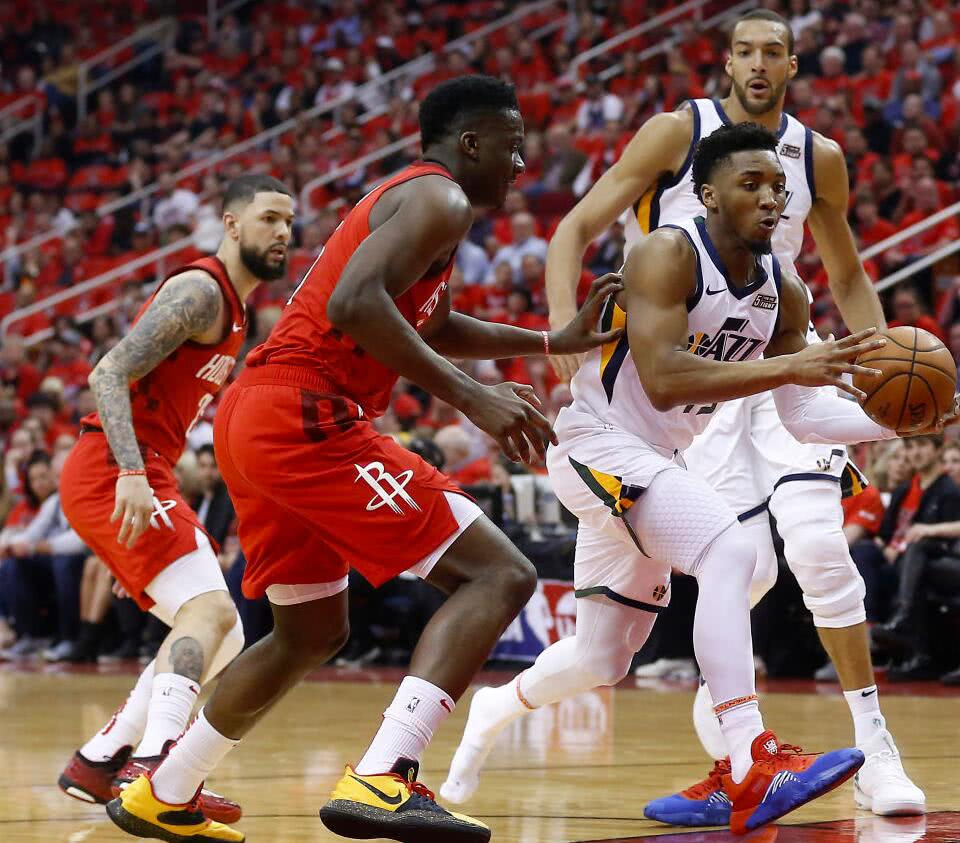 开云体育下载-尼姆队在比赛中展现强大实力，横扫对手赢得胜利